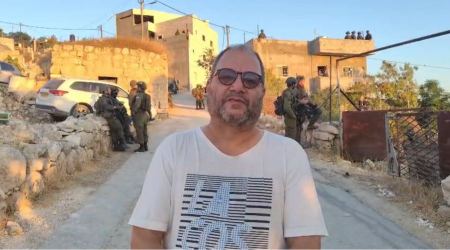 النائب عوفر كسيف يقضي ليلته في مسافر يطا تضامنًا مع الفلسطينيين